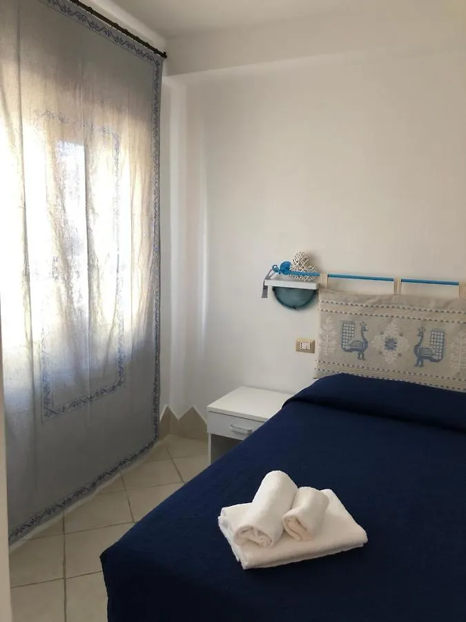 B&B Il Corbezzolo Isola Rossa 0*,